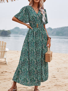 Attina Maxikleid mit Schmetterlingsärmeln – Grün