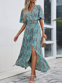 Attina Maxikleid mit Schmetterlingsärmeln – Blau
