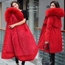 Charlotte Kunstpelzjacke mit Kapuze – Rot