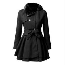 Emma - Elegante Jacke mit Kunstfellkragen – Schwarz