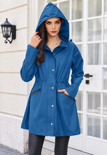 Wasserdichter Damenparka mit Kapuze und verstellbarem Bund – Vérane – Blau