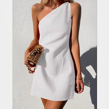 Juni | Elegantes kurzes Sommerkleid – Weiß