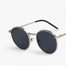 Unisex Designer Sonnenbrille mit Rundgläsern – Nova – Silber Grau