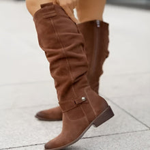 Zeitlose Eleganz: Exklusive Lederstiefel – Dunkelbraun