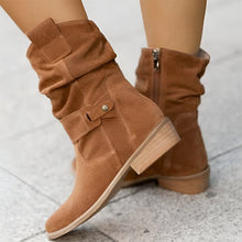 Stiefeletten mit Zierschnalle | Veloursoptik | Komfortabler Blockabsatz – Braun