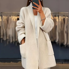 EMMA – LUXUS-CARDIGAN – Zartes Beige