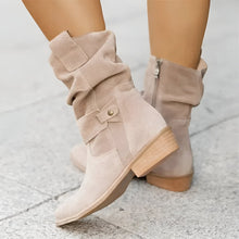 Zeitlose Eleganz: Exklusive Lederstiefel – Beige