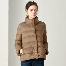 Plume - Elegante Daunenjacke Ultra Light Down Plus – Hellbraun