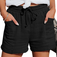 Shorts mit Bindeband | Weiche Musselinstruktur | Sommerlich-leger – Schwarz