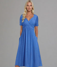 Midikleid mit Faltenoptik | Kurzarm | Femininer Schnitt – Blau