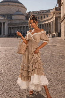 Naeun - Schulterfreies Maxikleid Mit Rüschen Und Spitzenbesatz – Beige