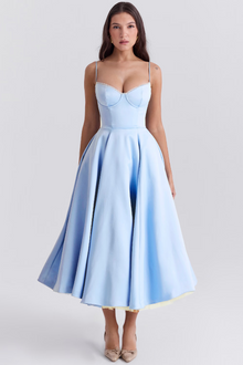 Evelina – mittellanges Kleid – Himmelblau
