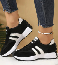 Sneaker Damen Mit Streifendetail – Schwarz