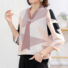 Bluse mit Schleifendetail | Dreiviertelarm | Grafischer Print – Rosa