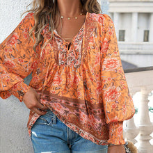Katia - Modisches Bedrucktes Langarm Shirt Mit V-Ausschnitt – Orange