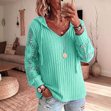 Nemila – Eleganter Strickcardigan MIT Kapuze Und Spitzenbesatz – Grün