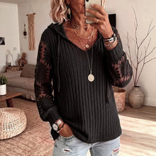 Nemila – Eleganter Strickcardigan MIT Kapuze Und Spitzenbesatz – Schwarz