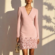 Libina – Minikleid MIT V-ausschnitt Und Blumen Applikationen – Rosa