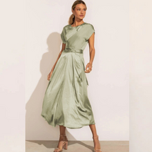 Claire™ – Damen Midi Seidenkleid Elegant & Bequem für Hochzeitsgast – Minze