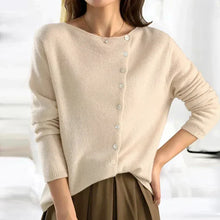 Lia | Einfacher Langärmeliger Pullover für Damen – Beige