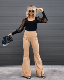 Twinkle | Stilvolle Flare-Beute-Jeans – Khaki