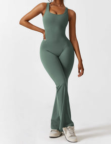 Sienna | Rückenfreier Flare-Jumpsuit – Basilikumgrün